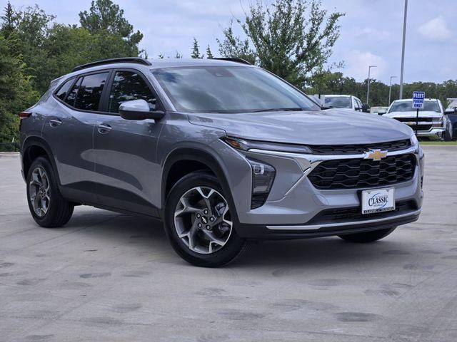 2026 CHEVROLET Trax