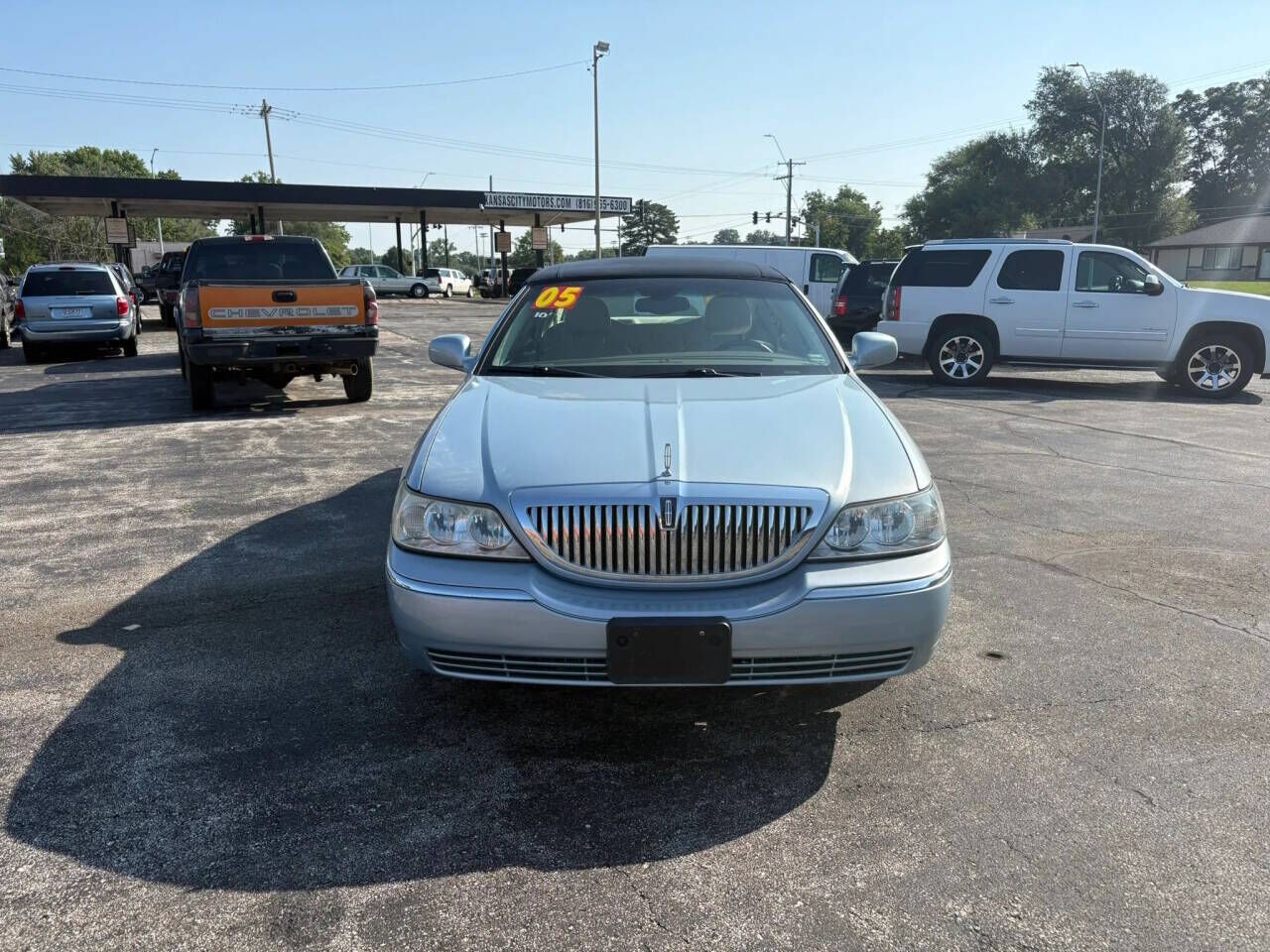 2005 LINCOLN Town Car