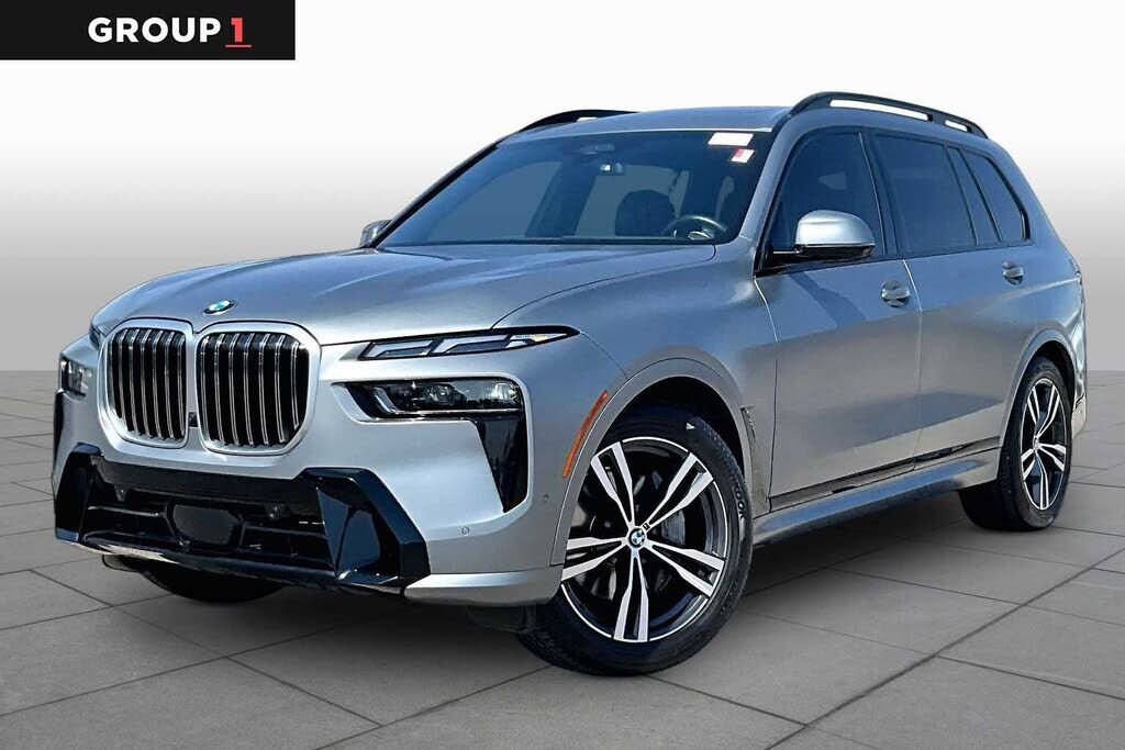 2023 BMW X7
