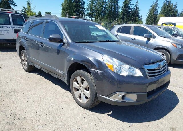 2012 SUBARU Outback