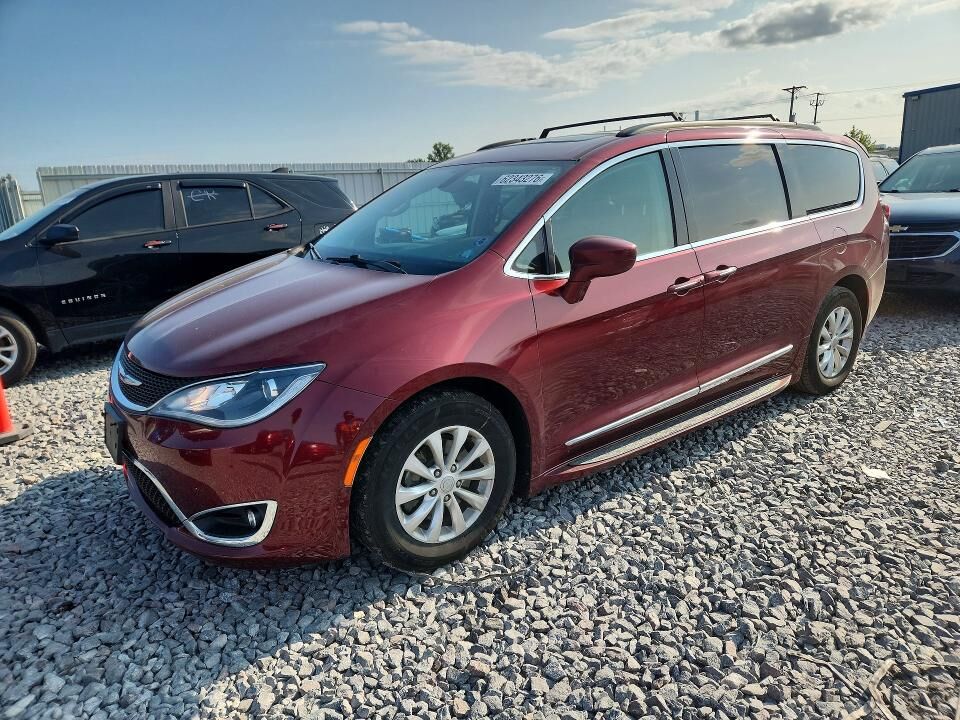 2017 CHRYSLER Pacifica