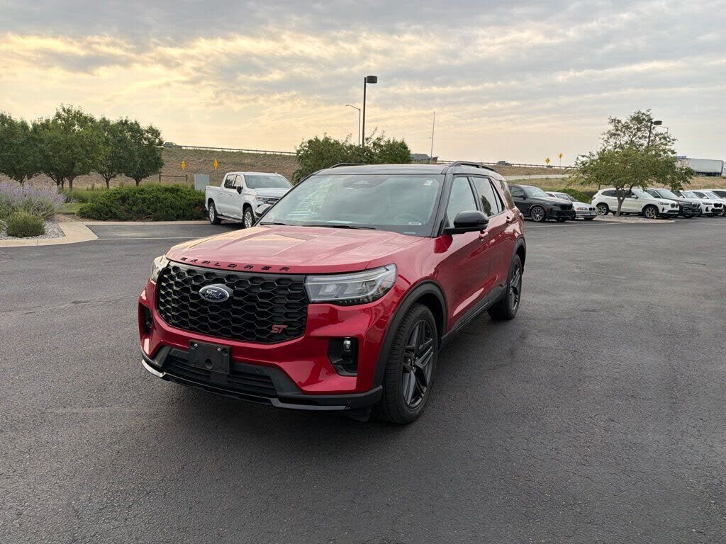 2025 FORD Explorer