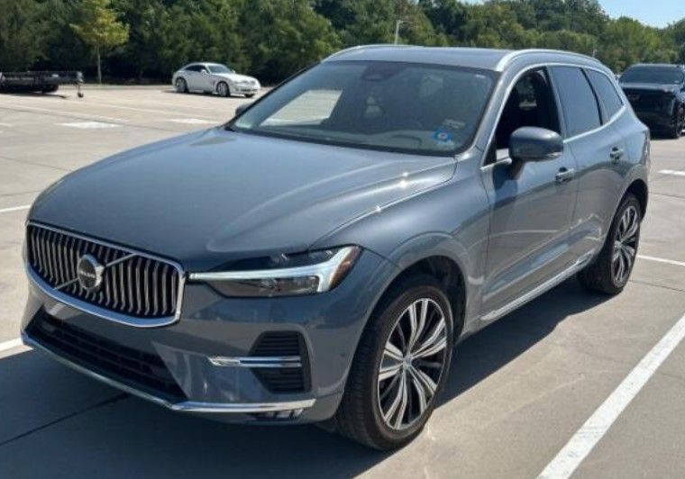 2023 VOLVO XC60