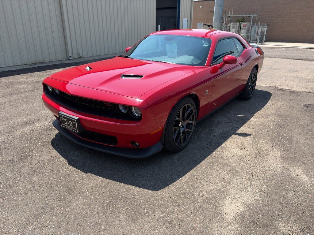 2016 DODGE Challenger