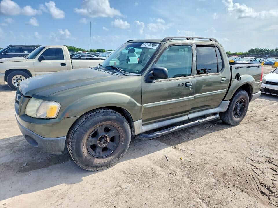 2004 FORD Explorer