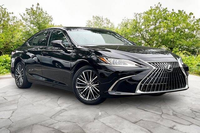 2023 LEXUS ES