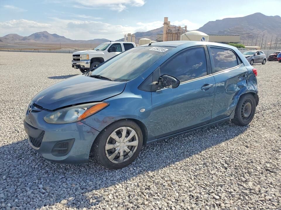 2014 MAZDA Mazda2