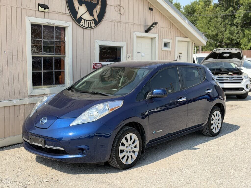 2017 NISSAN Leaf