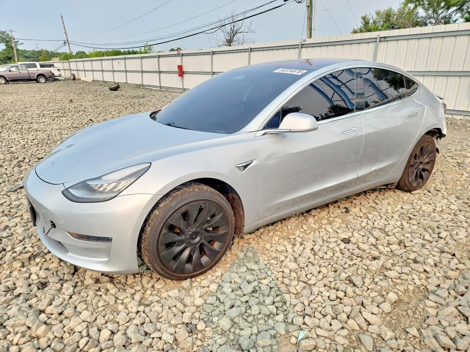 2018 TESLA Model 3