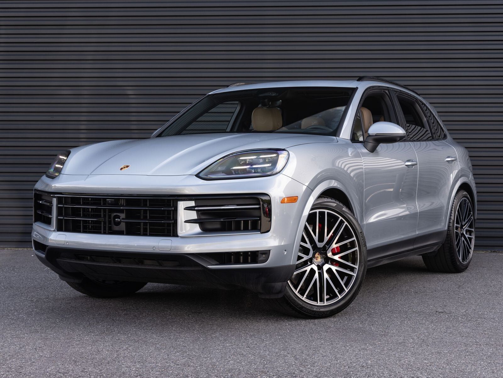2026 PORSCHE Cayenne