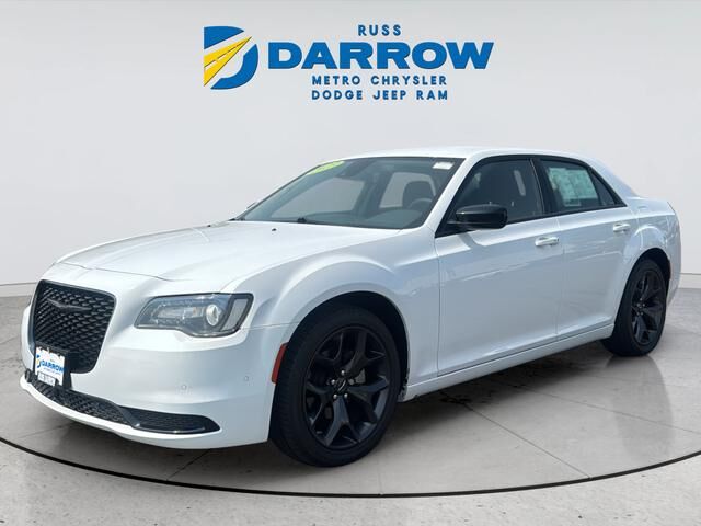 2023 CHRYSLER 300