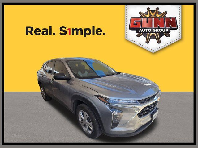 2025 CHEVROLET Trax