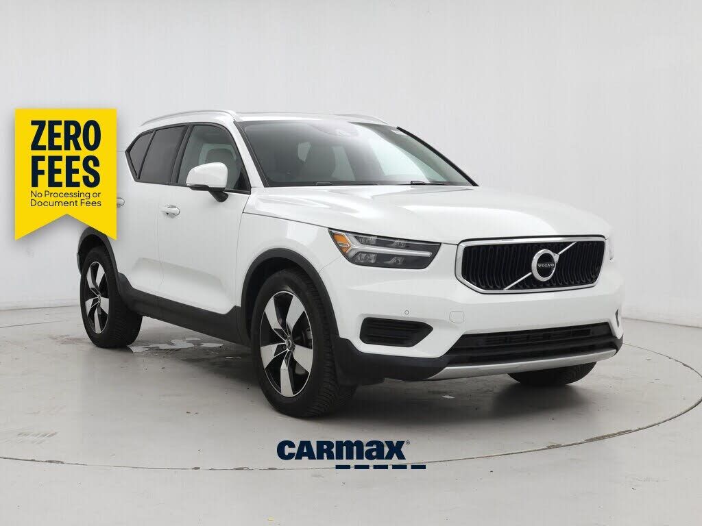 2020 VOLVO XC40