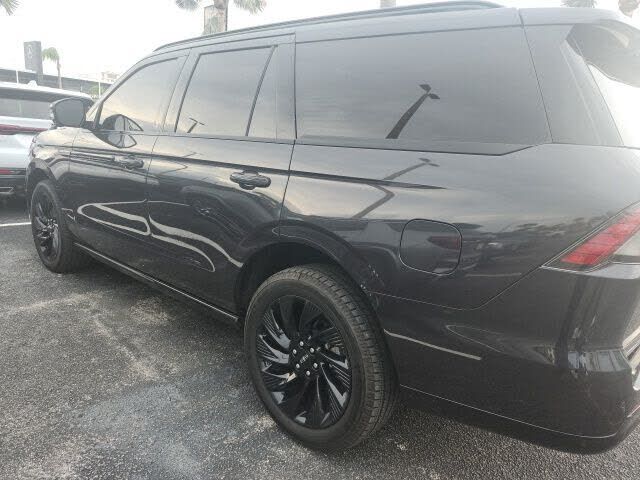 2026 LINCOLN Navigator