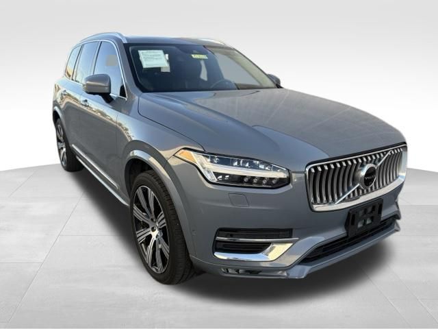 2021 VOLVO XC90