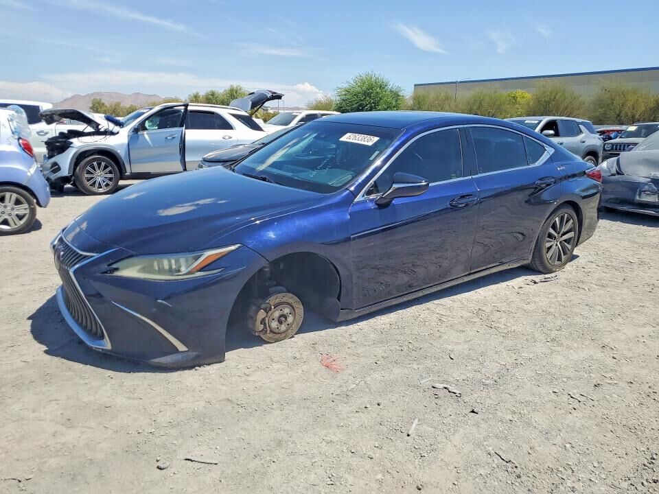 2019 LEXUS ES