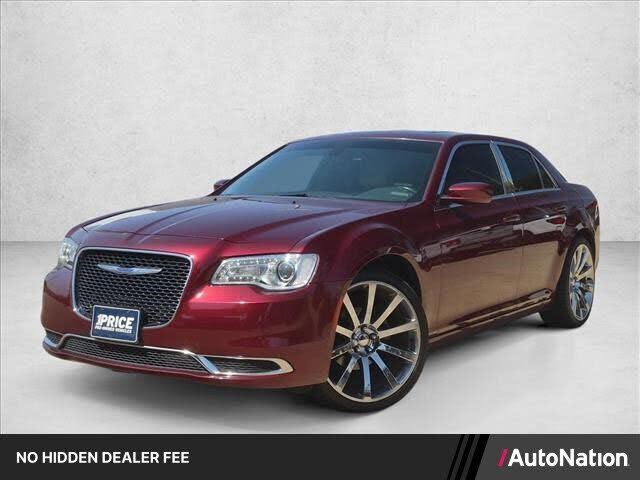 2019 CHRYSLER 300
