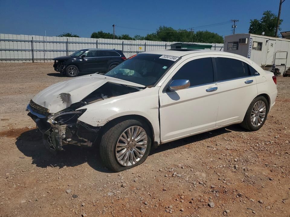 2011 CHRYSLER 200