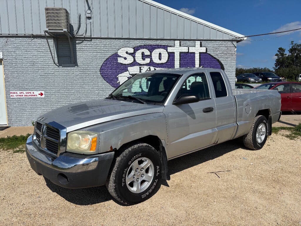 2005 DODGE Dakota