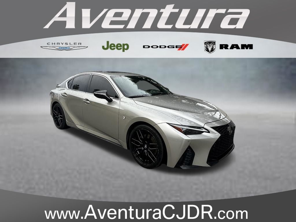 2022 LEXUS IS