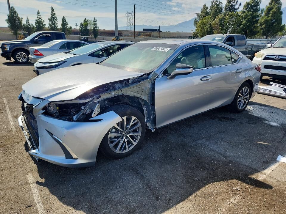 2025 LEXUS ES