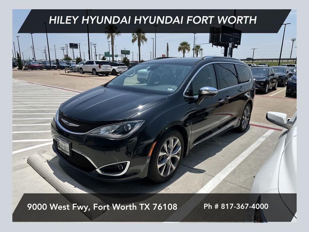 2019 CHRYSLER Pacifica