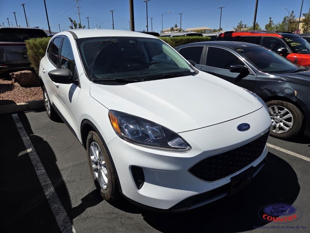 2022 FORD Escape