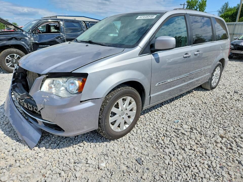 2015 CHRYSLER Town and Country