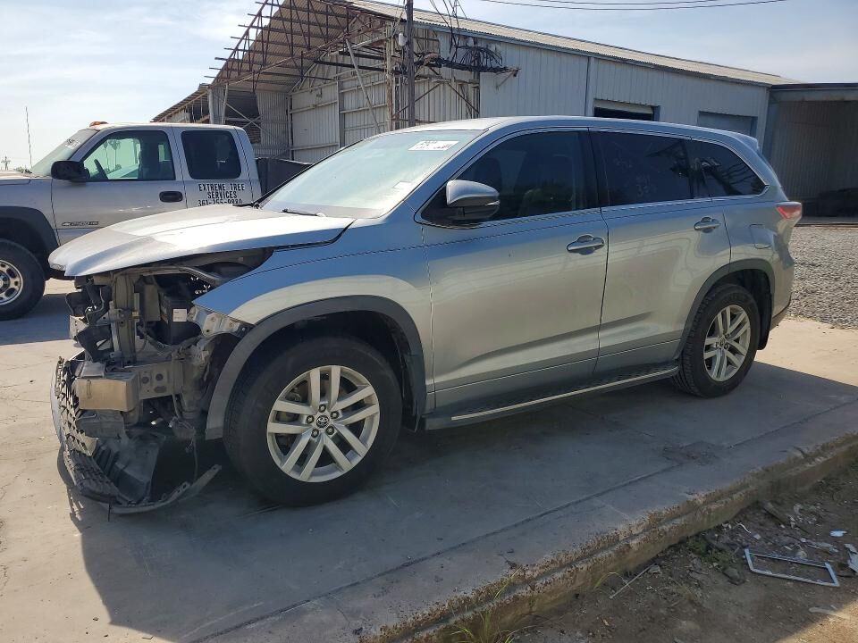 2016 TOYOTA Highlander