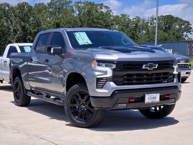 2026 CHEVROLET Silverado