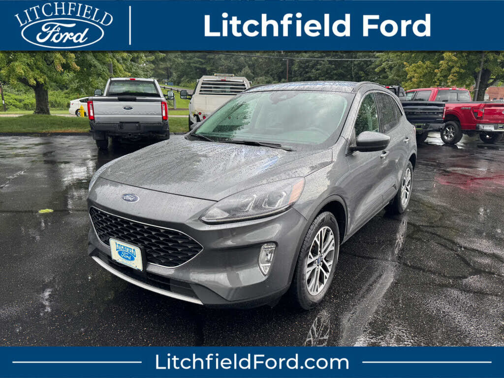 2021 FORD Escape