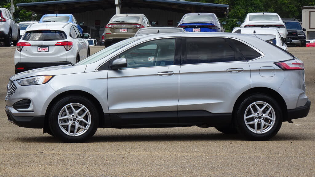 2024 FORD Edge
