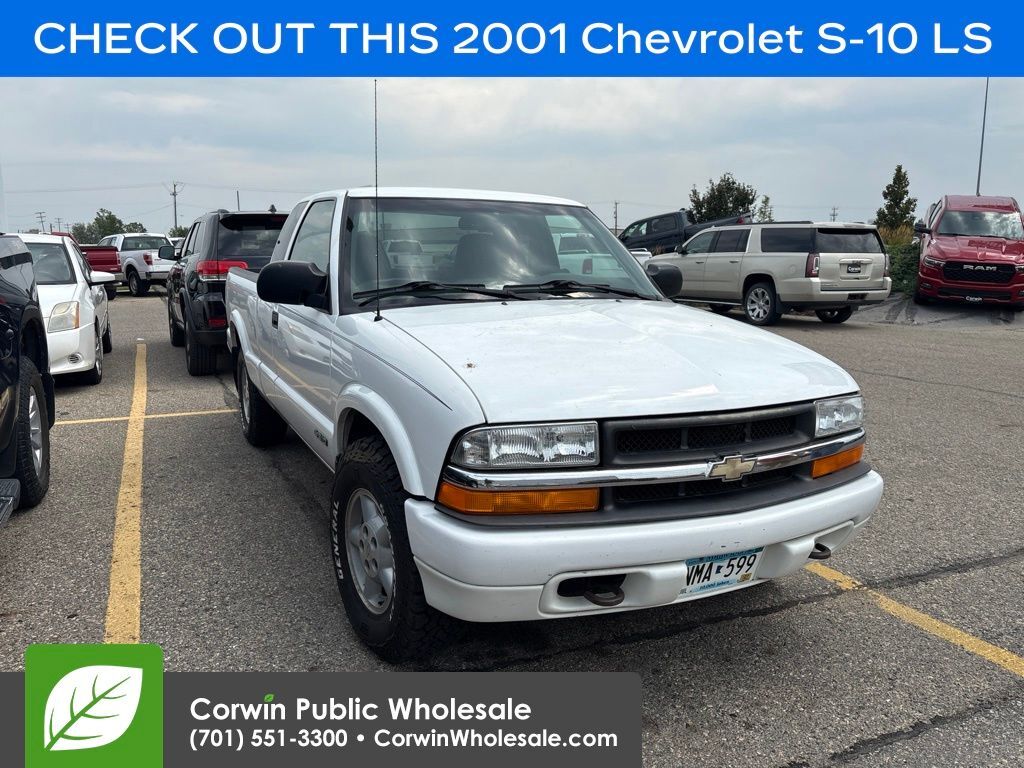 2001 CHEVROLET S-10 Pickup