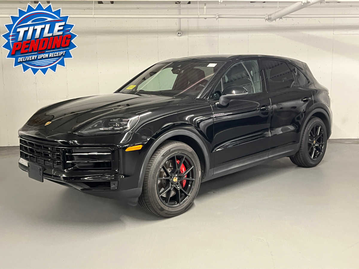 2024 PORSCHE Cayenne