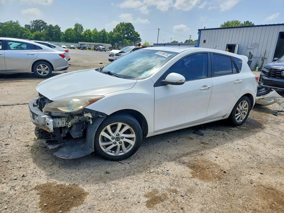 2013 MAZDA Mazda3