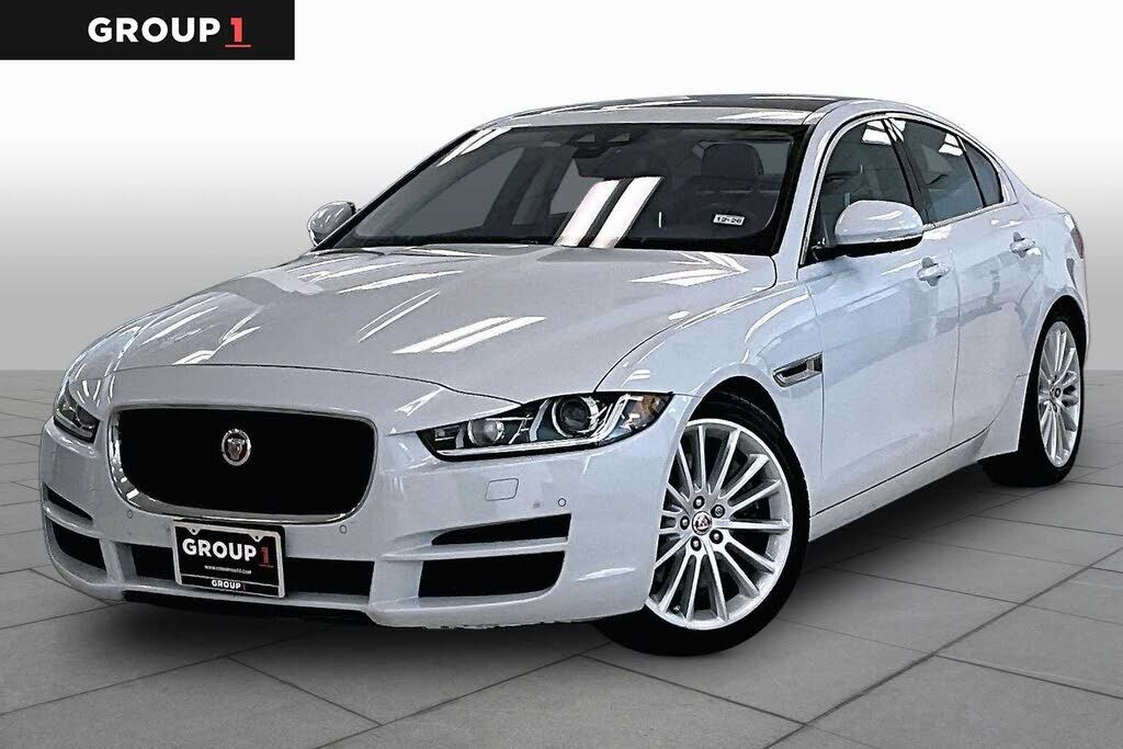 2018 JAGUAR XE