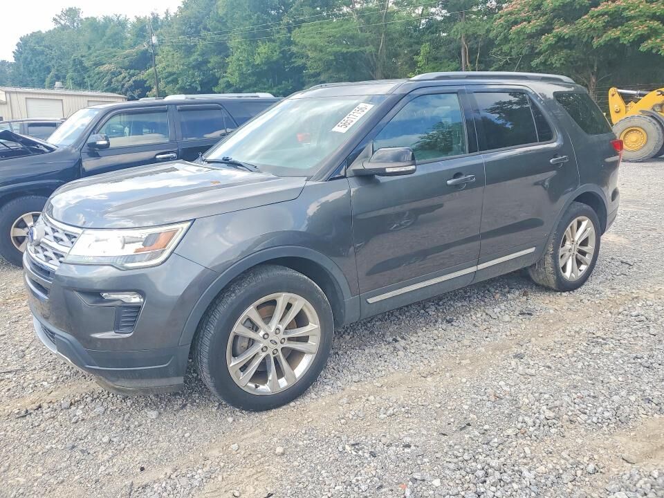 2018 FORD Explorer