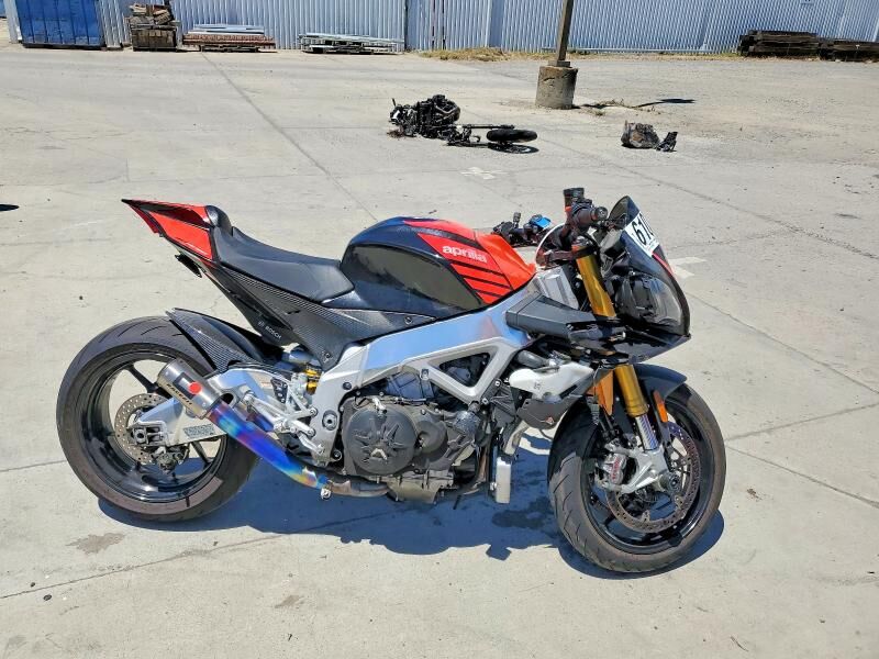 2019 APRILIA Tuono