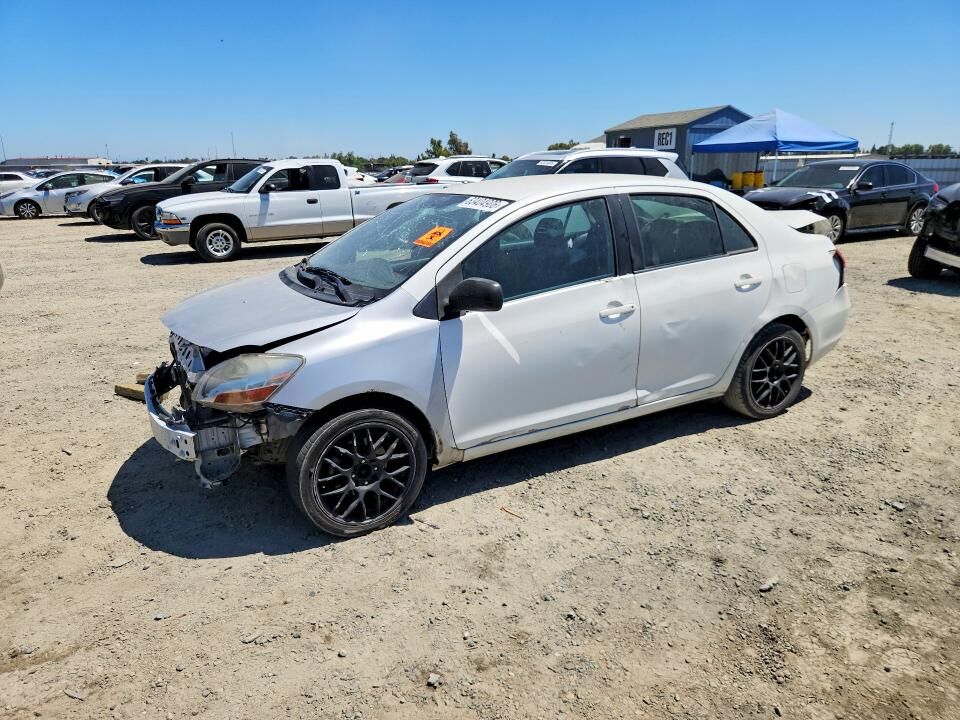2009 TOYOTA Yaris