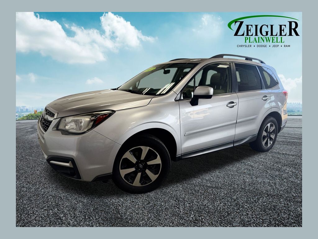 2017 SUBARU Forester