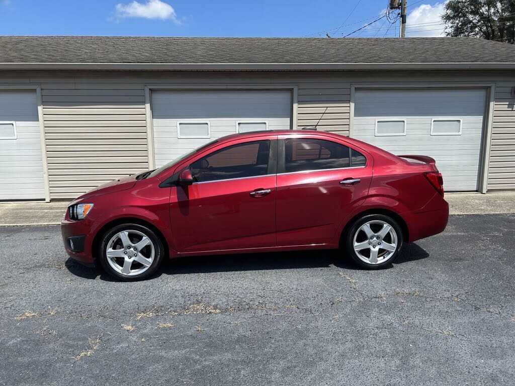 2016 CHEVROLET Sonic