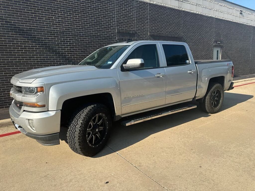 2017 CHEVROLET Silverado