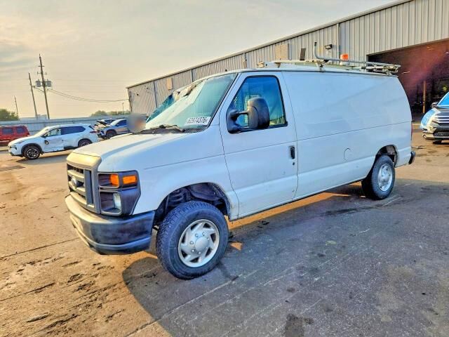 2013 FORD E-150