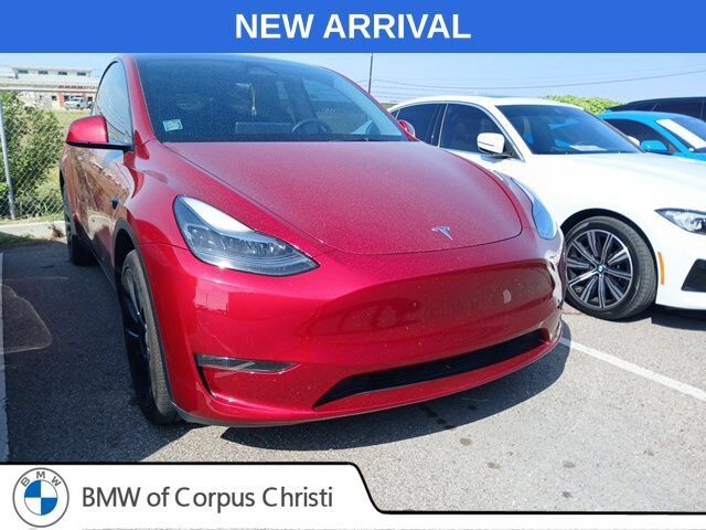 2025 TESLA Model Y
