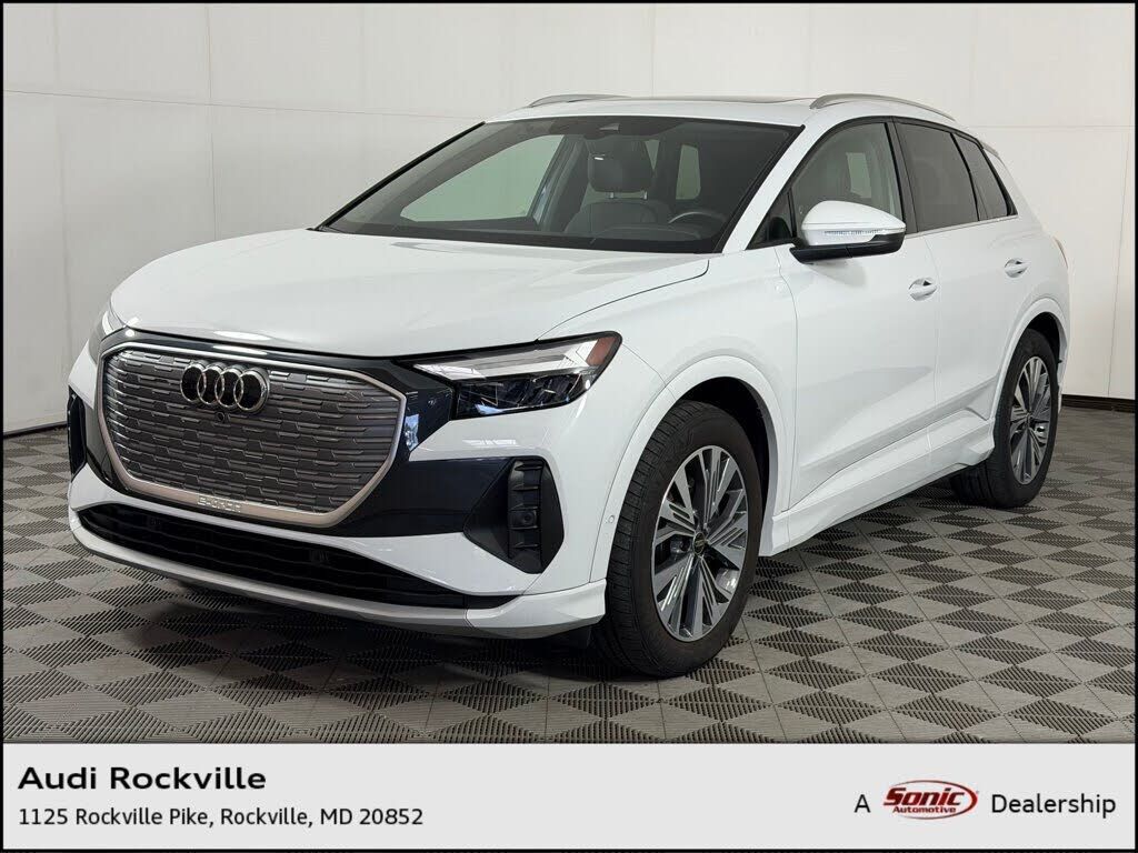 2023 AUDI Q4