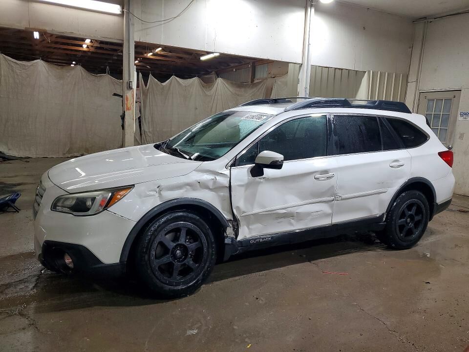2016 SUBARU Outback