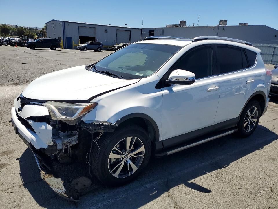 2016 TOYOTA RAV4