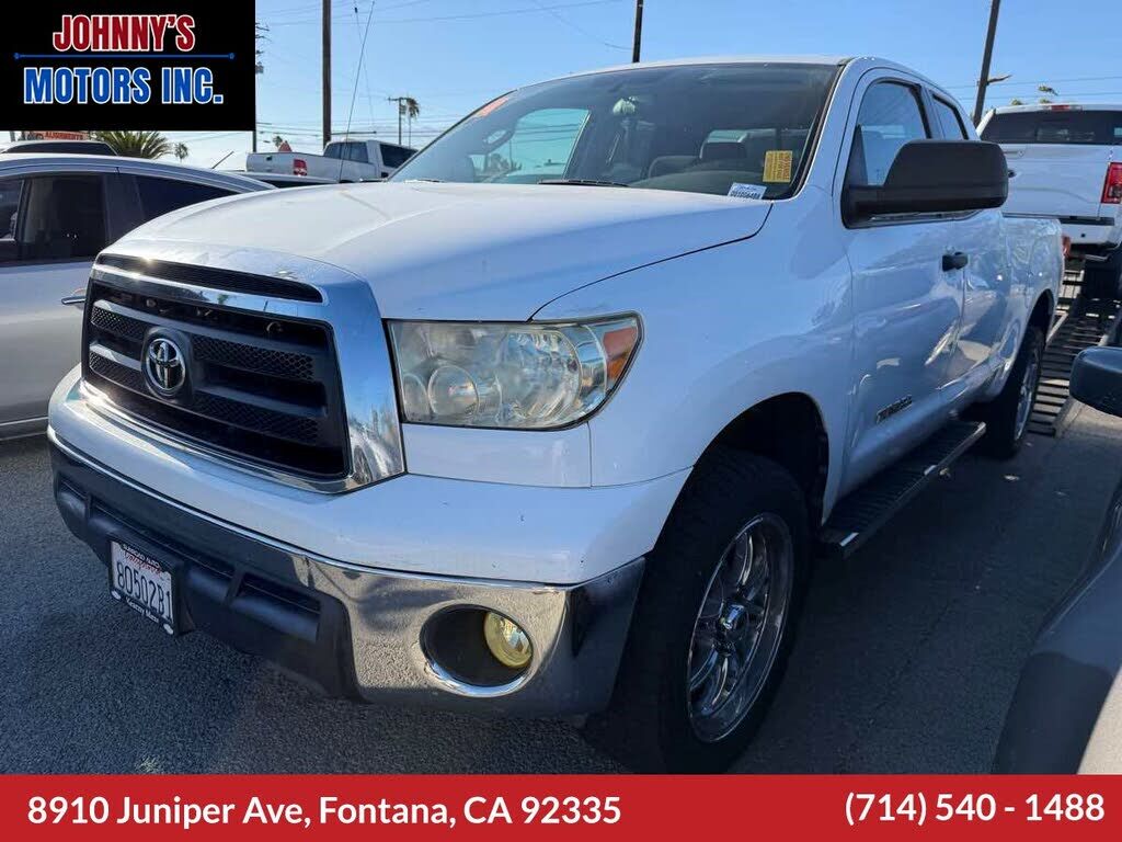 2011 TOYOTA Tundra