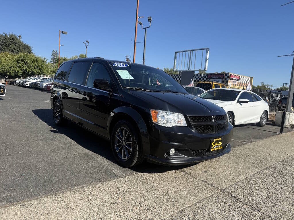 2017 DODGE Grand Caravan