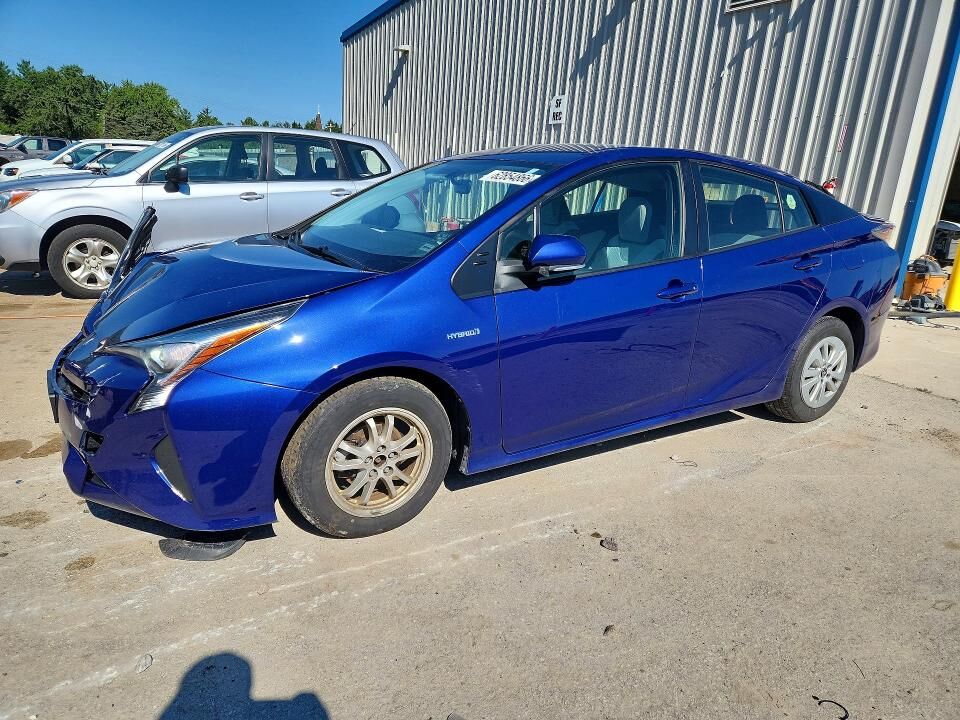 2016 TOYOTA PRIUS